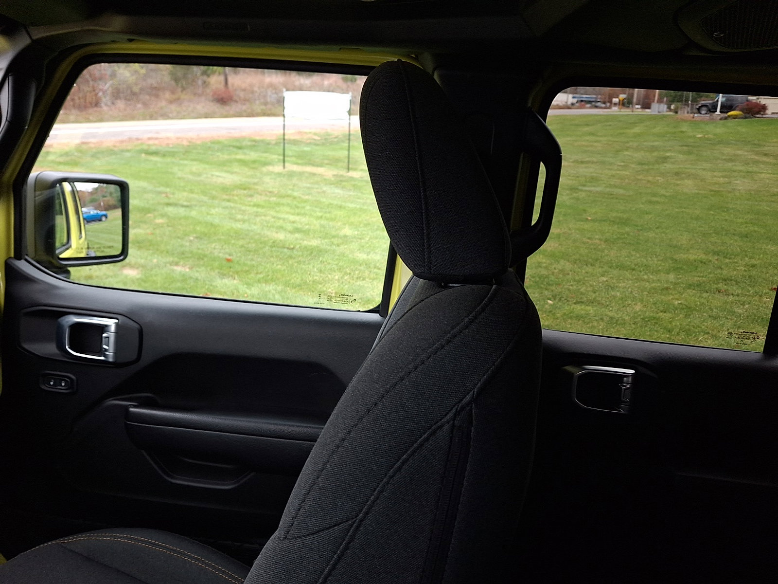 Used 2024 Jeep Wrangler Sport S image 17