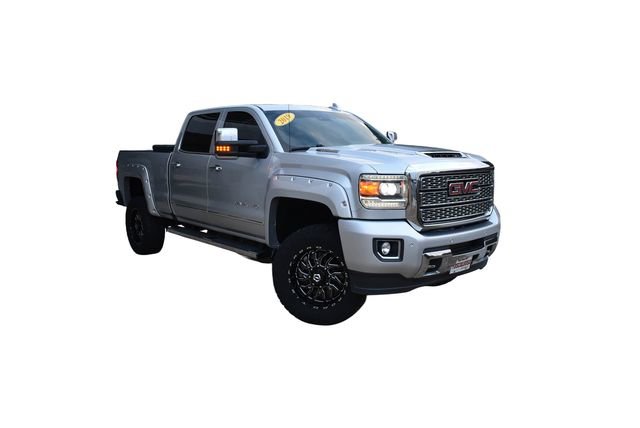 Used 2019 GMC Sierra 2500 Denali w/ Duramax Plus Package image 2