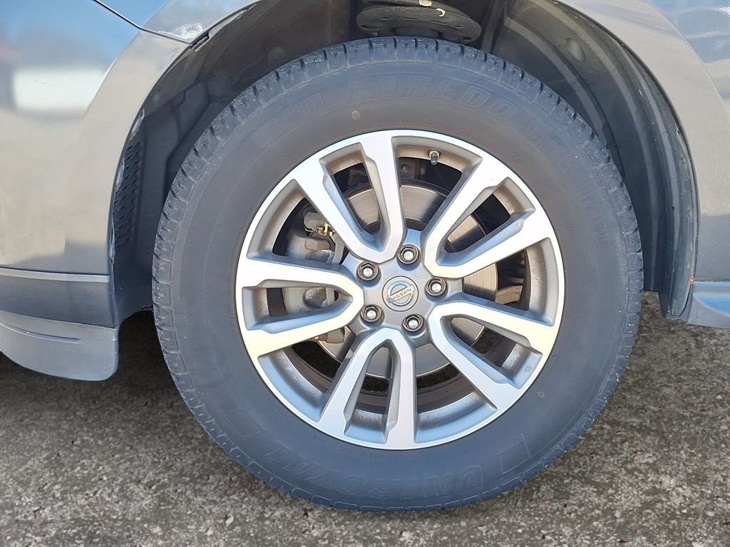 Used 2013 Nissan Pathfinder SV image 7