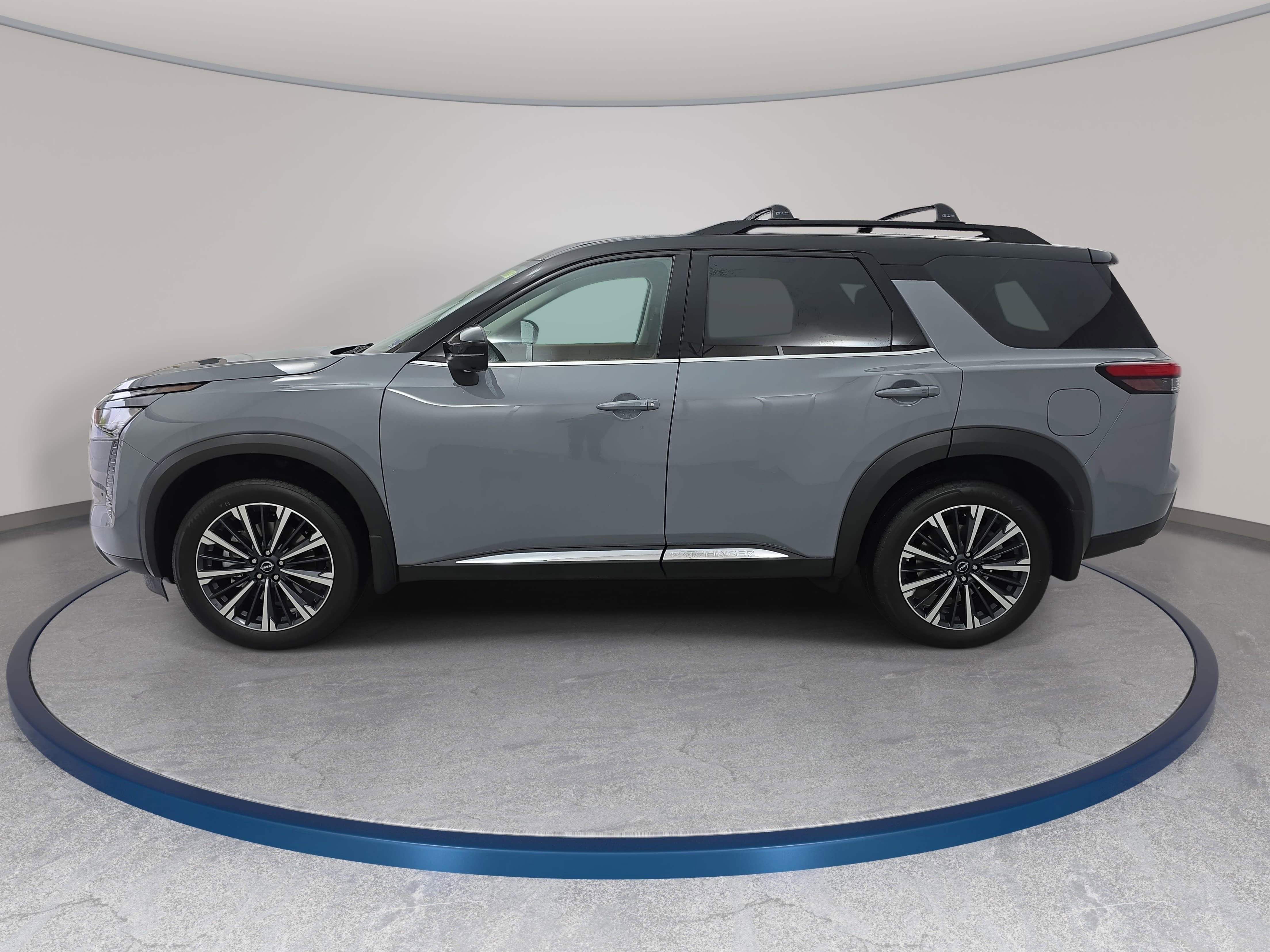 New 2026 Nissan Pathfinder Platinum image 8