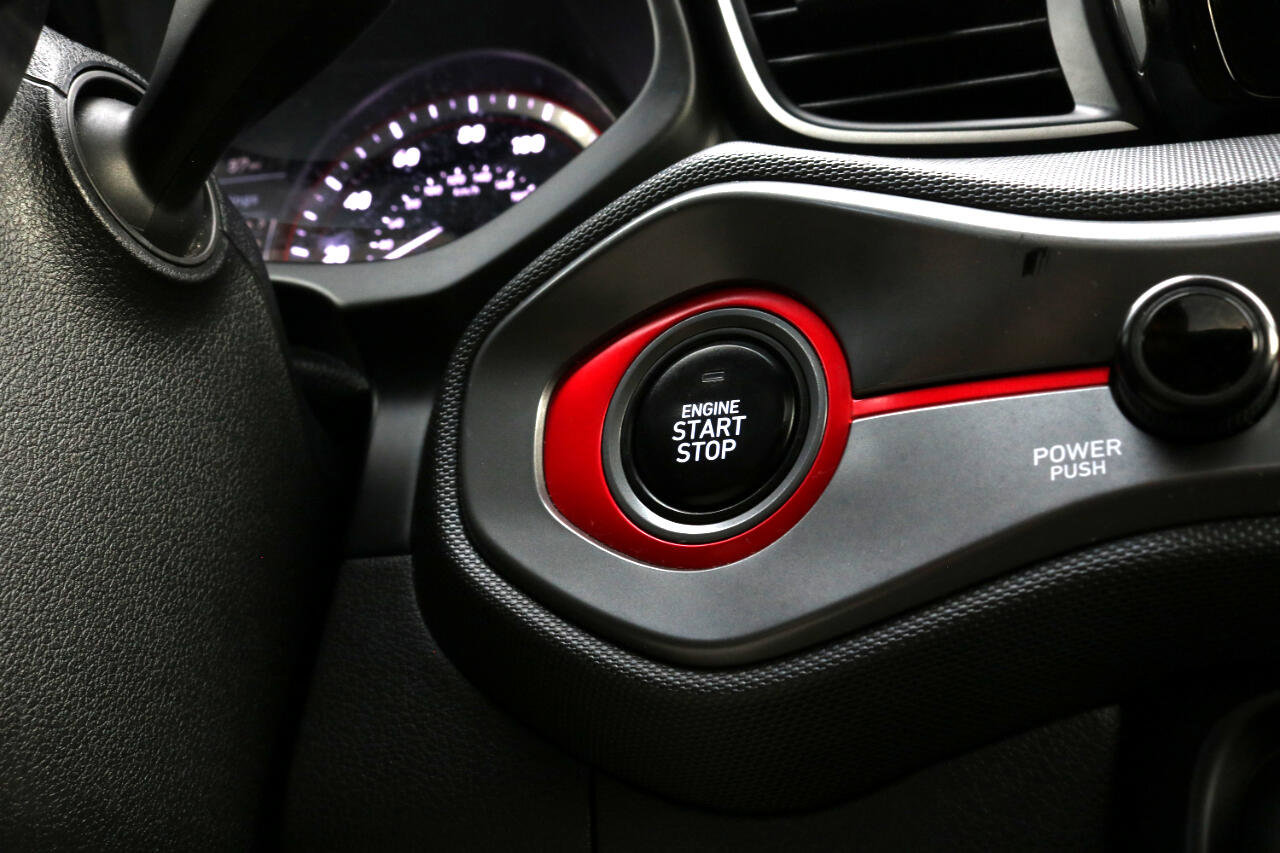 Used 2020 Hyundai Veloster 2.0 Premium image 31