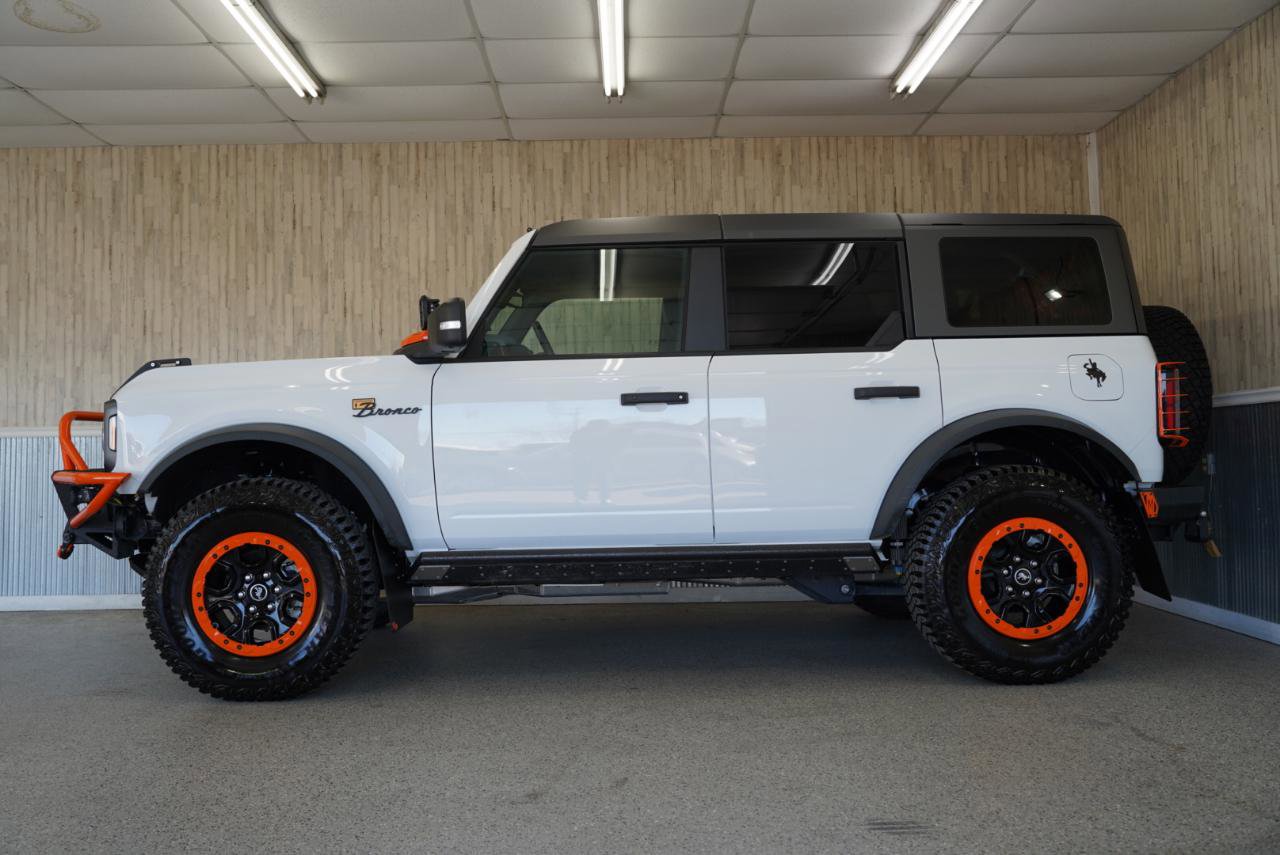 Used 2022 Ford Bronco Badlands w/ Sasquatch Package image 5