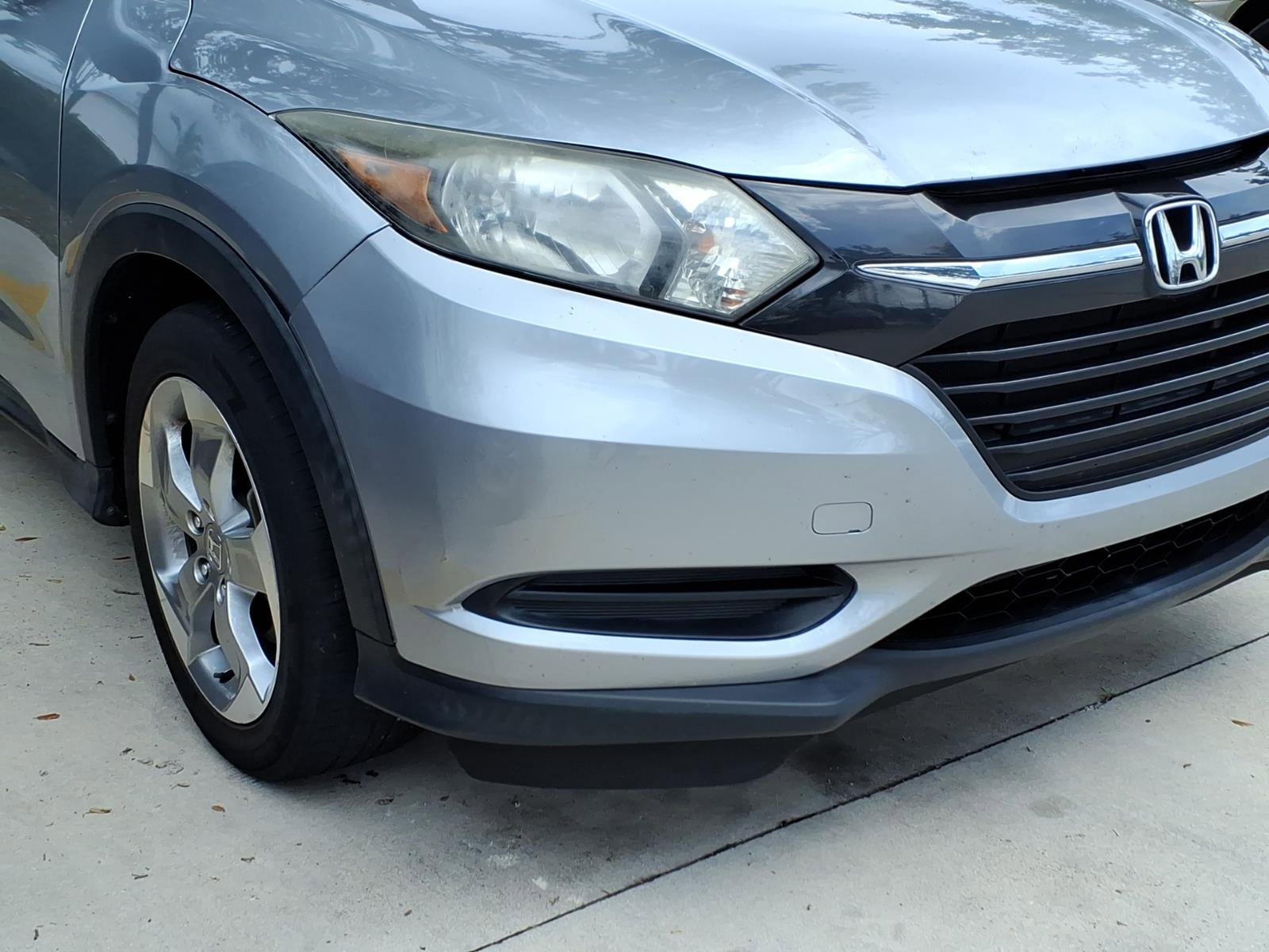 Used 2018 Honda HR-V LX image 11