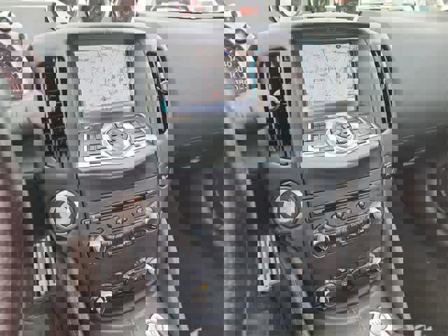 Used 2014 Nissan 370Z Touring w/ Sport Package image 20