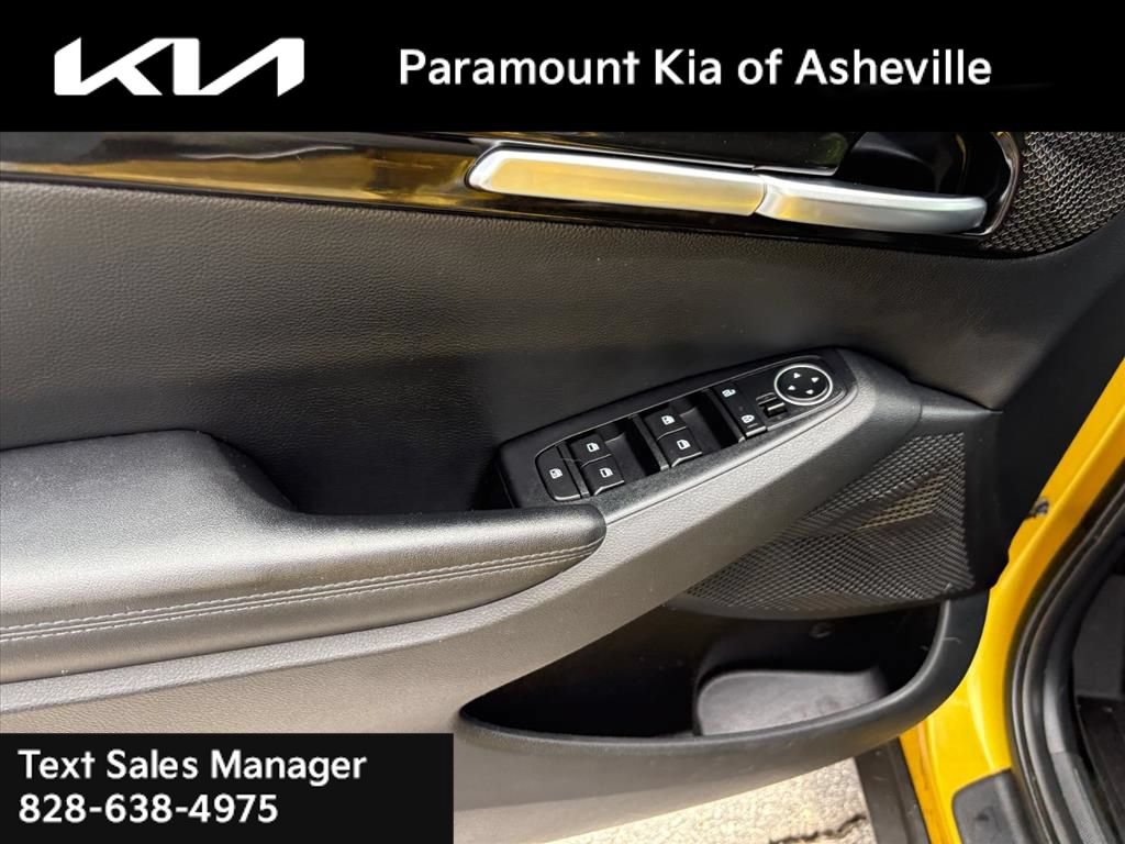 Used 2023 Kia Seltos Nightfall Edition AWD/4WD image 24
