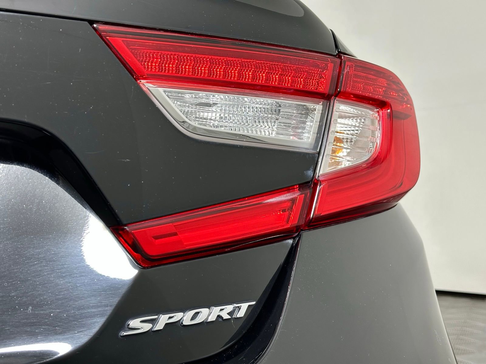 Used 2018 Honda Accord Sport image 13