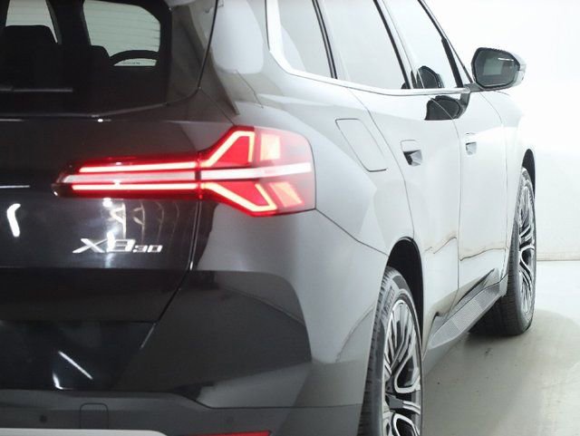 Used 2026 BMW X3 xDrive30 w/ Premium Package image 49