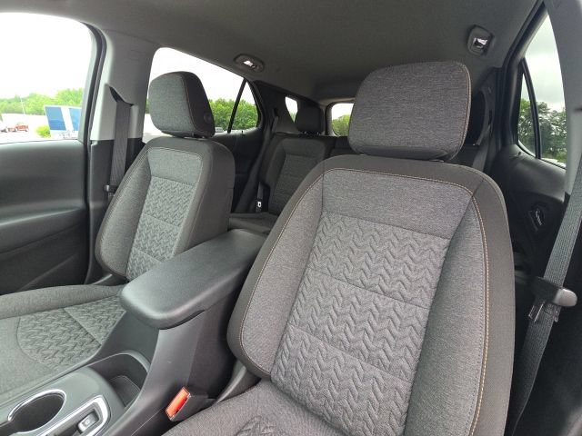 Used 2024 Chevrolet Equinox LT w/ LPO, Floor Liner Package FWD image 23