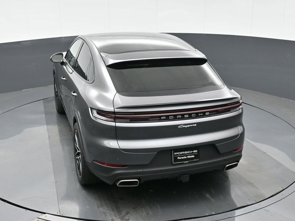 Certified 2025 Porsche Cayenne Coupe image 28