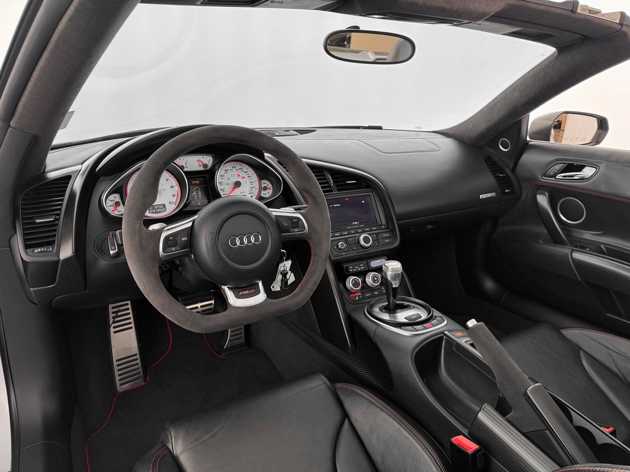 Used 2012 Audi R8 GT image 18