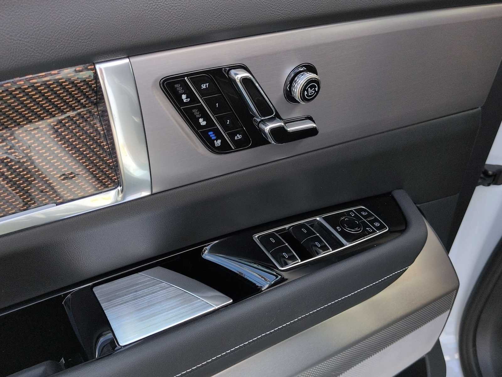 New 2027 Cadillac Vistiq Sport AWD/4WD image 11