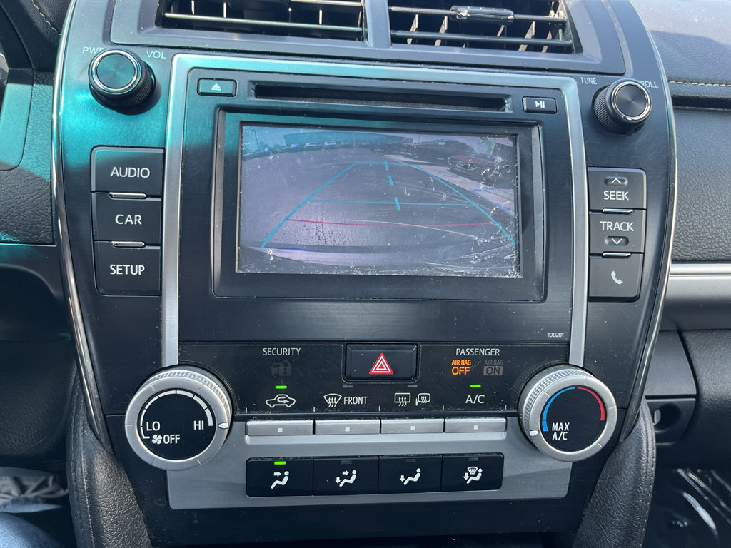 Used 2014 Toyota Camry SE w/ Moonroof Package FWD image 18