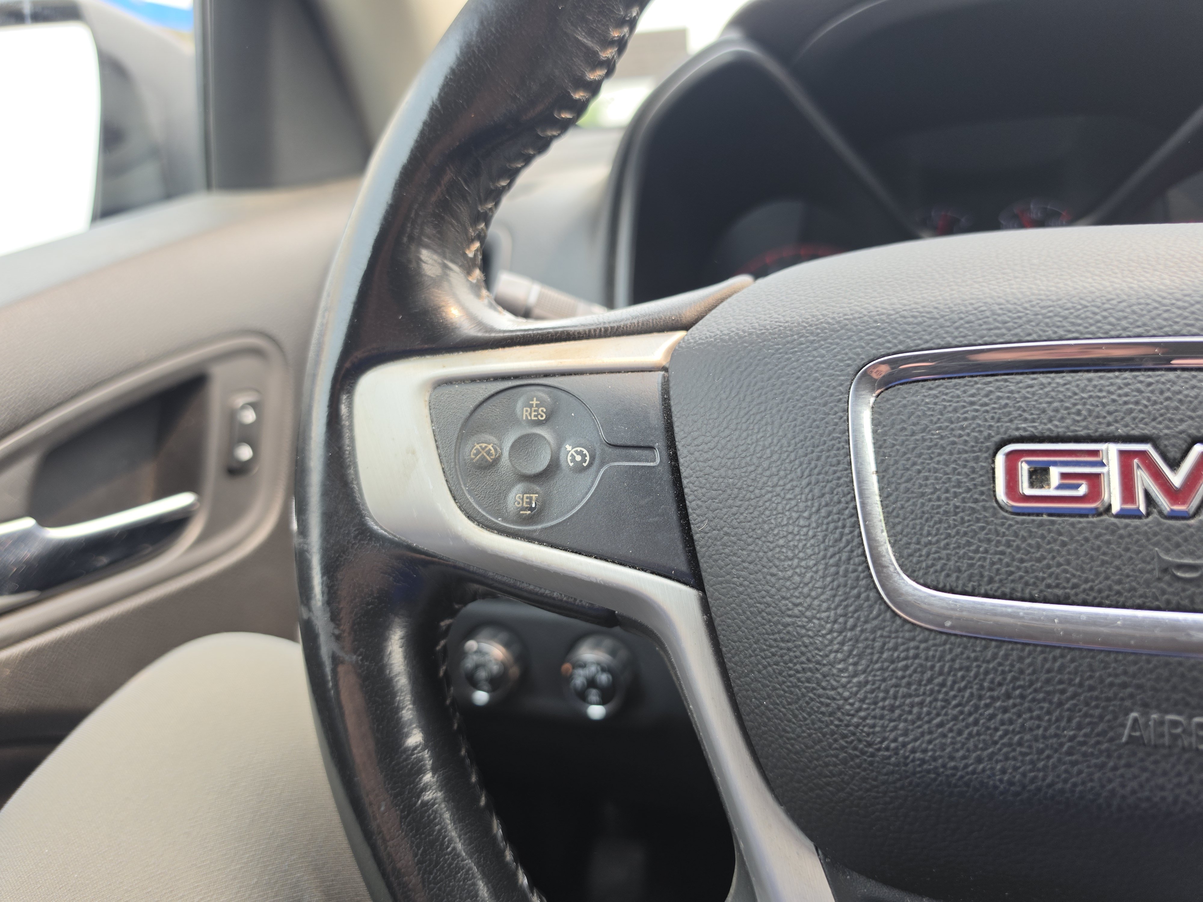 Used 2016 GMC Canyon SLE w/ SLE Convenience Package AWD/4WD image 16