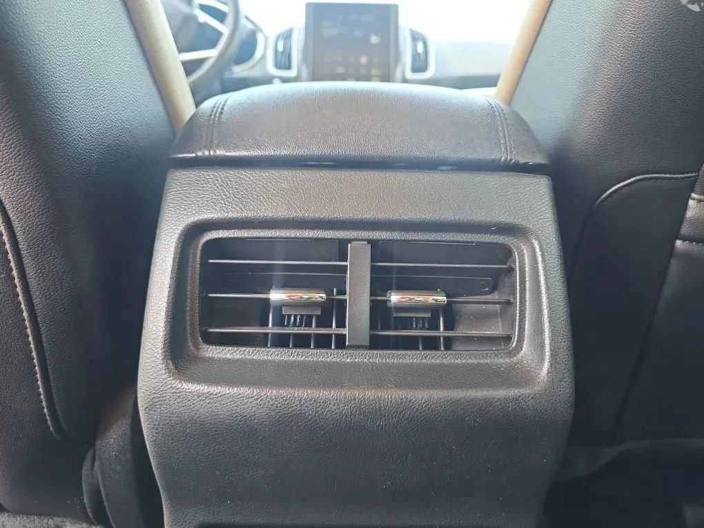 Used 2021 Ford Edge SEL w/ Convenience Package FWD image 43
