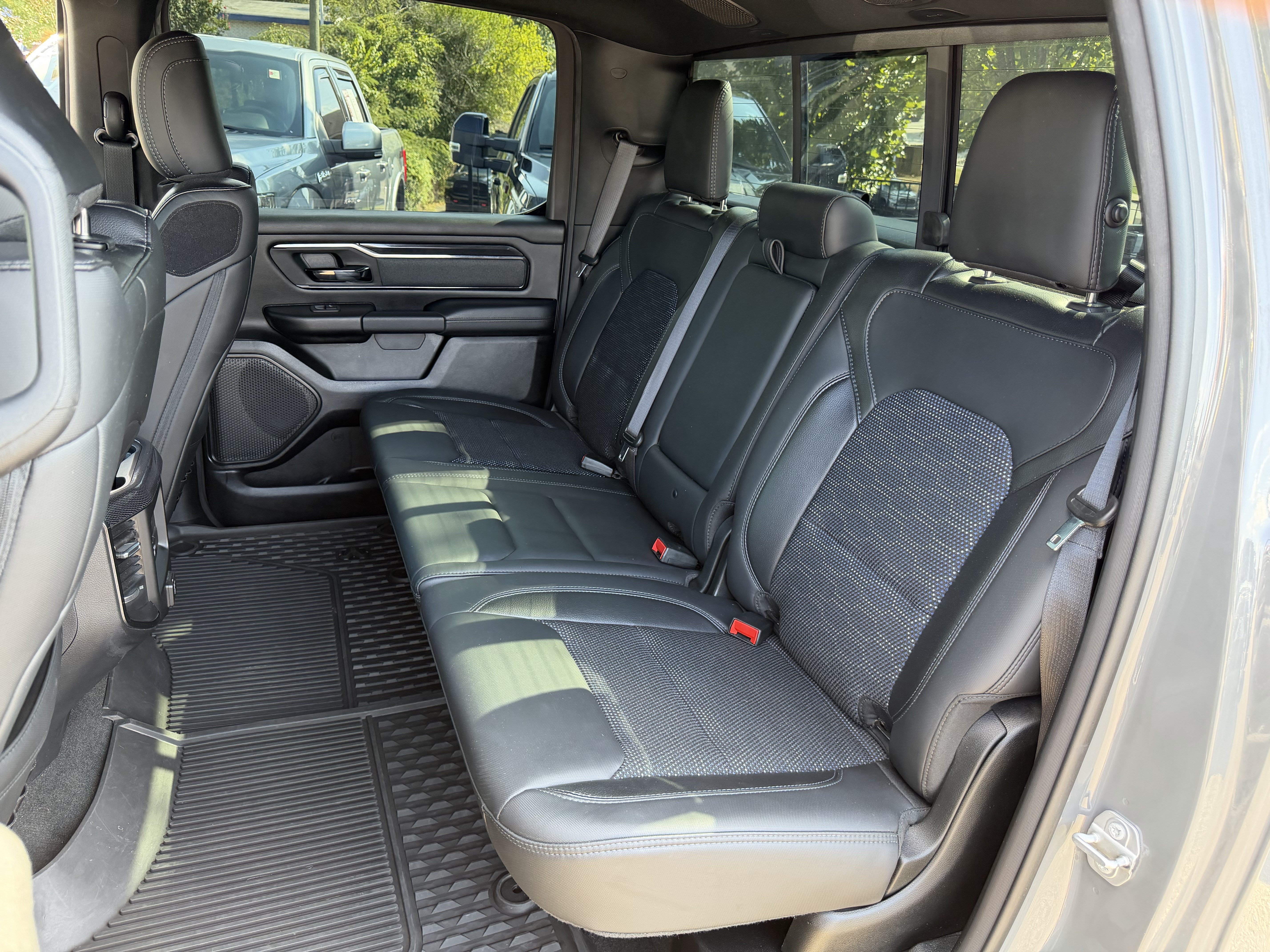 Used 2020 RAM 1500 Big Horn w/ Built-to-serve Edition AWD/4WD image 33