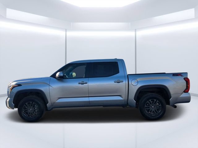 Used 2025 Toyota Tundra SR5 w/ SR5 Convenience Package AWD/4WD image 6
