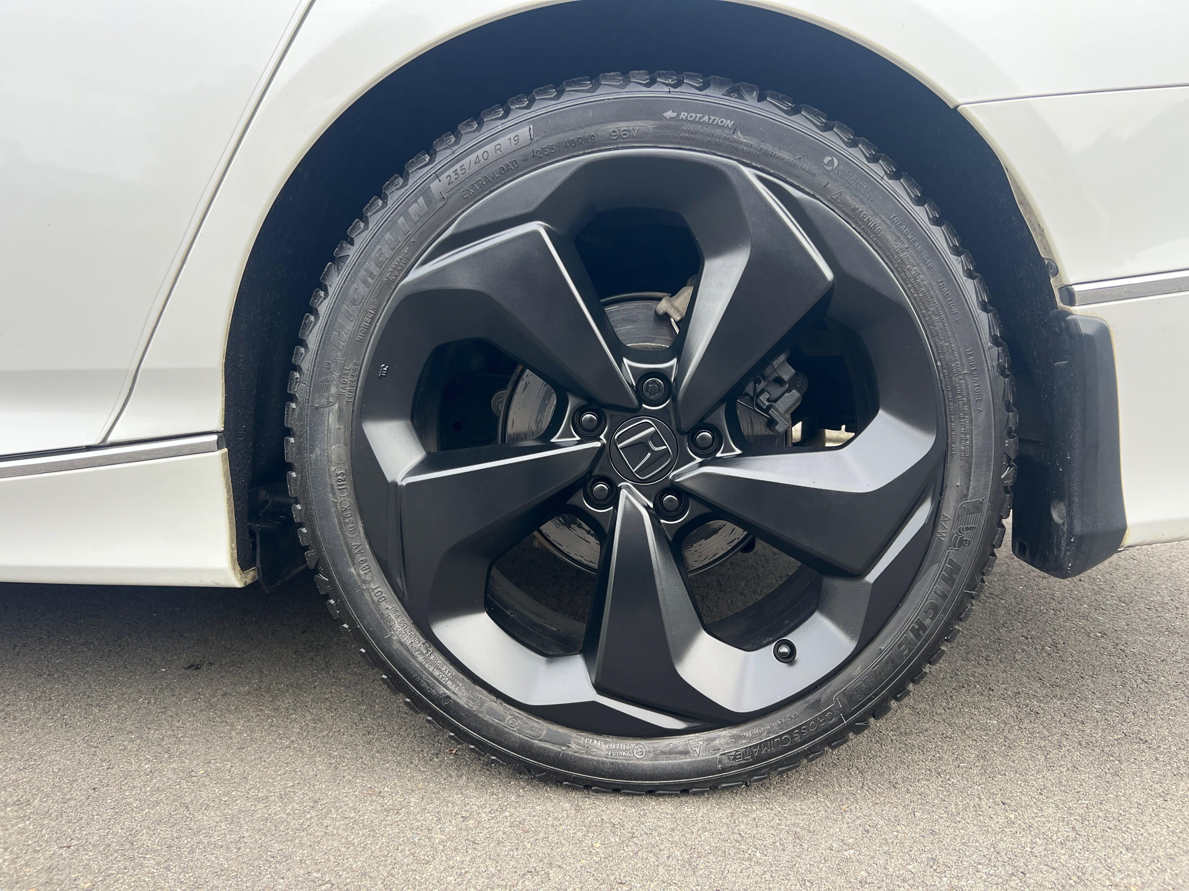 Used 2020 Honda Accord Touring image 9