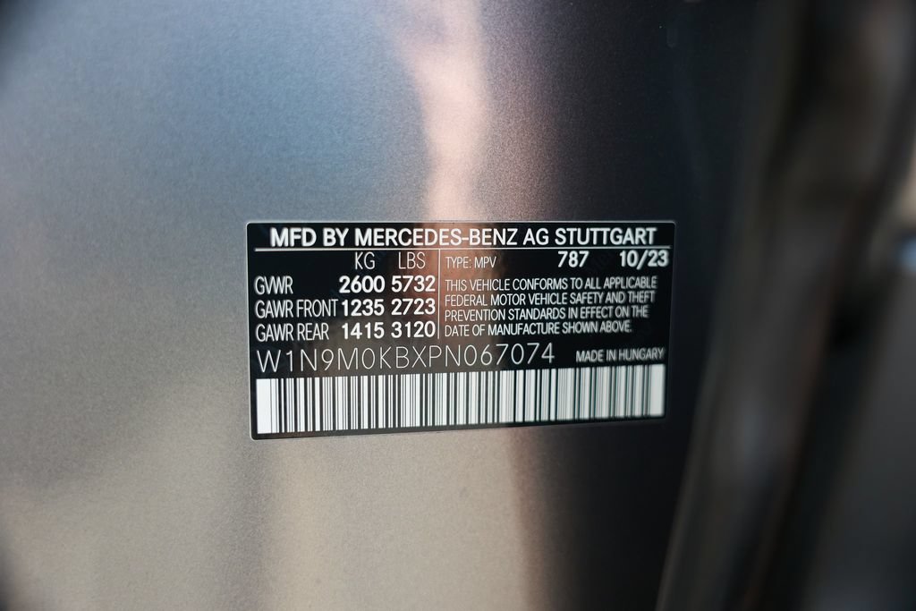 Used 2023 Mercedes-Benz EQB 300 4MATIC w/ Exclusive Package image 39