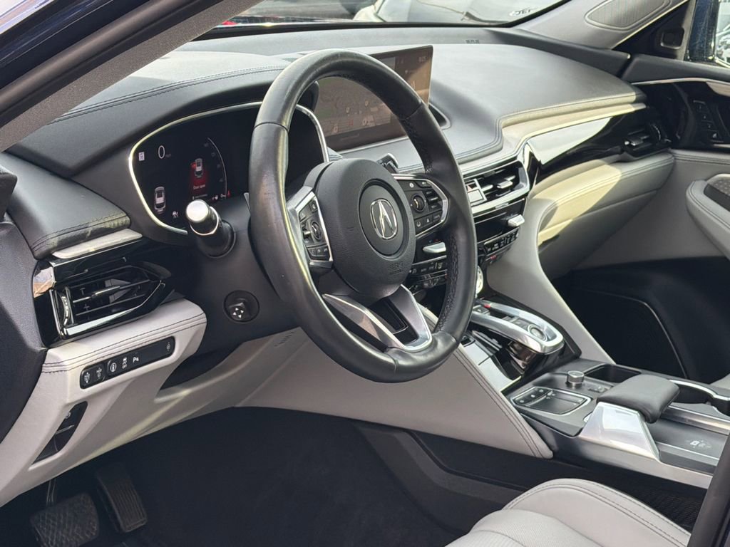 Used 2023 Acura MDX SH-AWD w/ Advance Package image 16