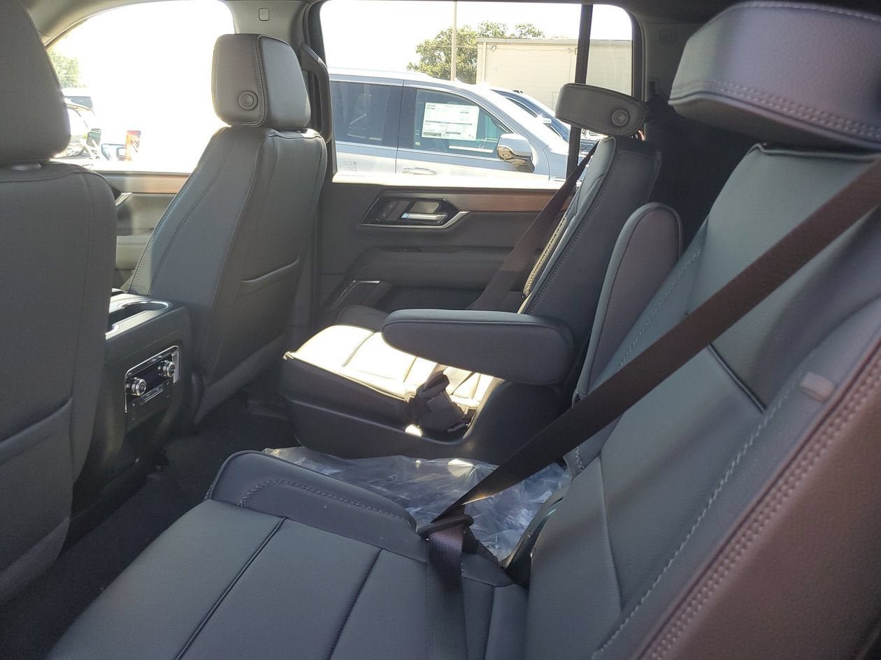 New 2026 GMC Yukon XL Denali RWD image 11