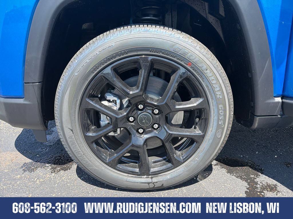 New 2026 Jeep Compass Latitude AWD/4WD image 25