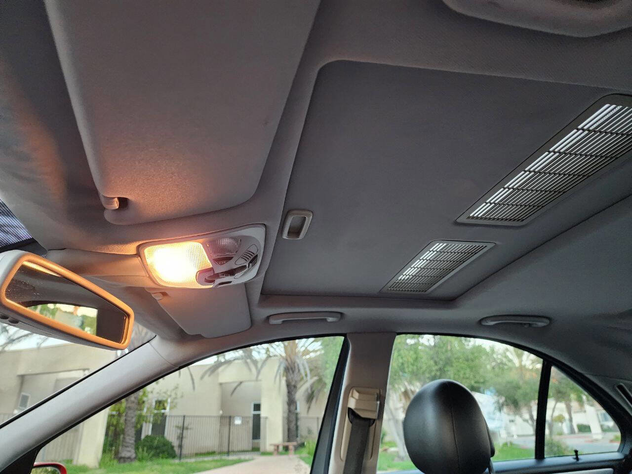 Used 2005 Mercedes-Benz C 230 Sedan image 34