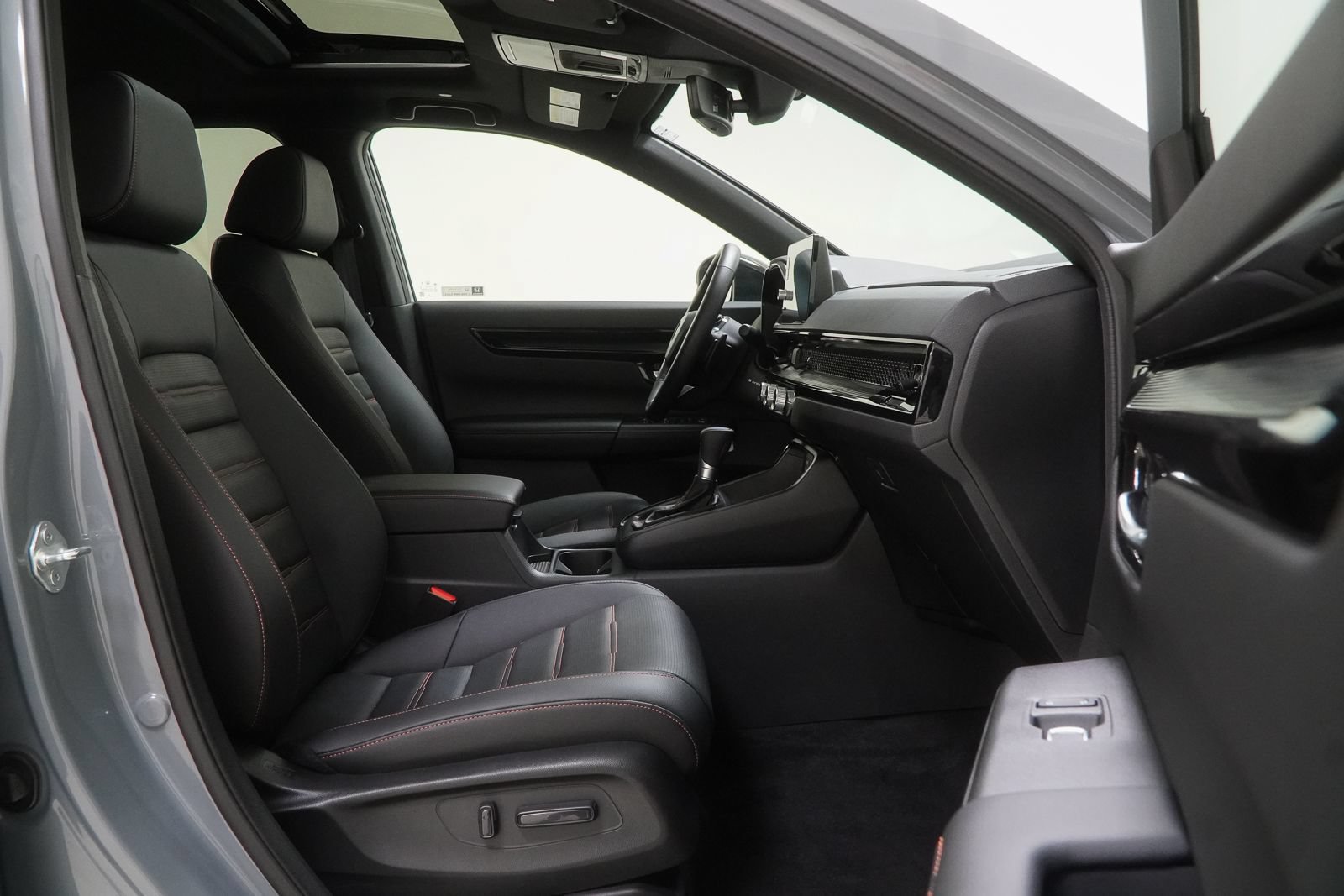 Used 2026 Honda CR-V Sport Touring image 37