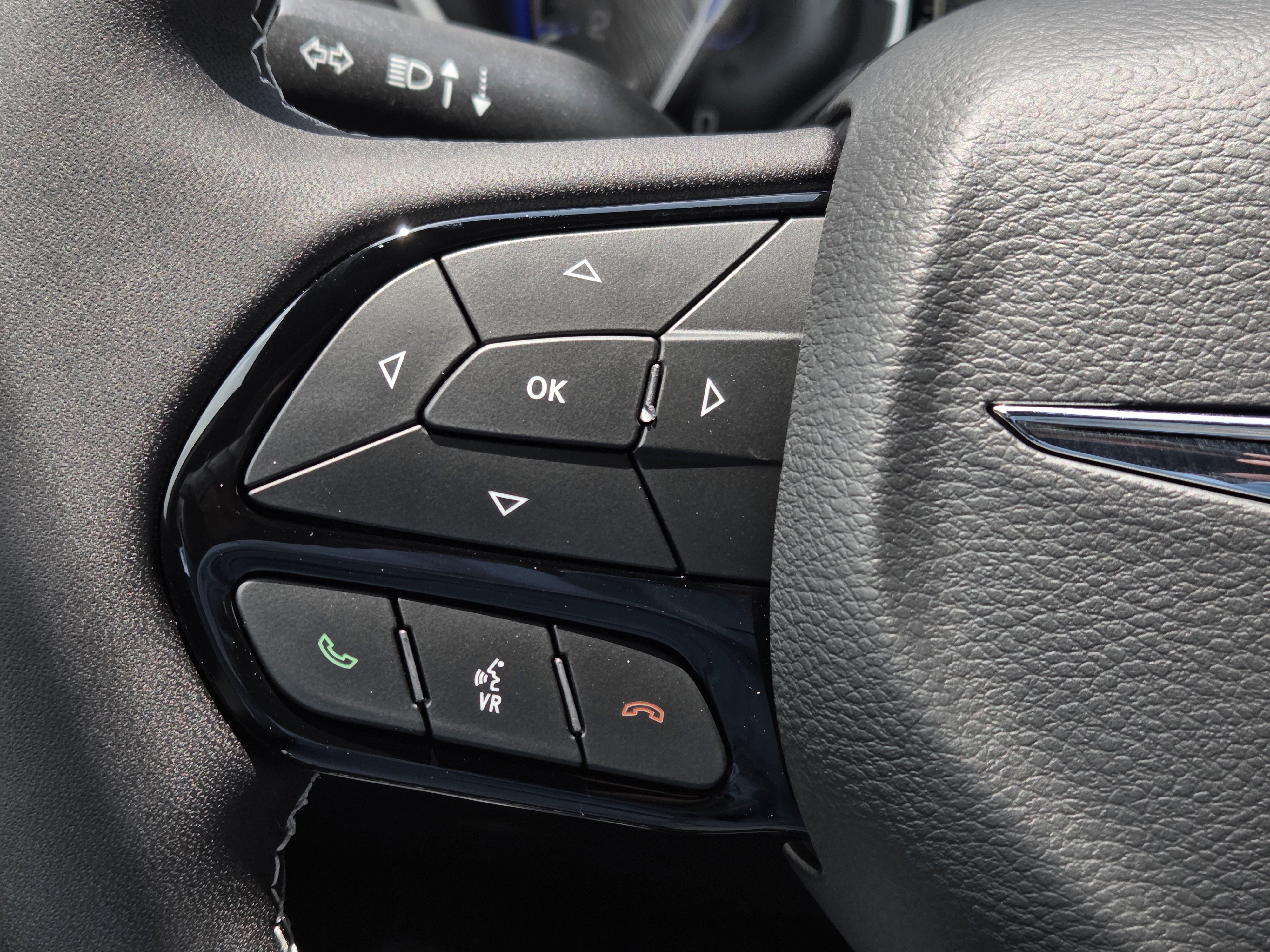 New 2026 Chrysler Pacifica Select w/ S Appearance Package FWD image 17