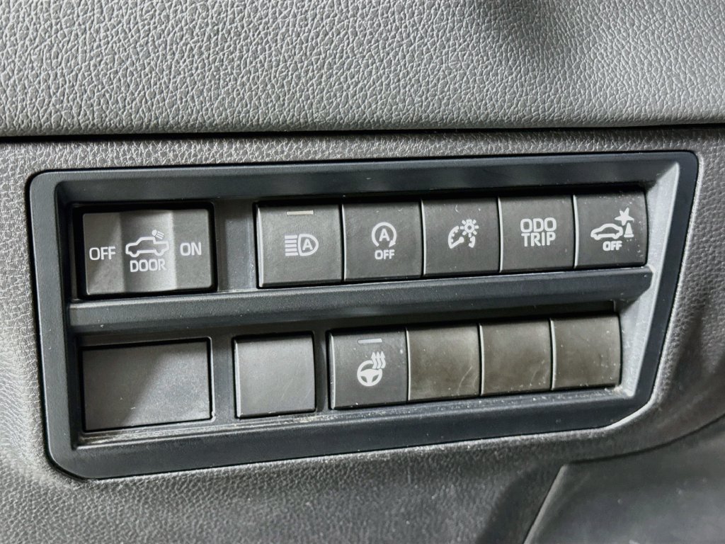 Used 2024 Toyota Tundra Limited w/ TRD Off-Road Package AWD/4WD image 17