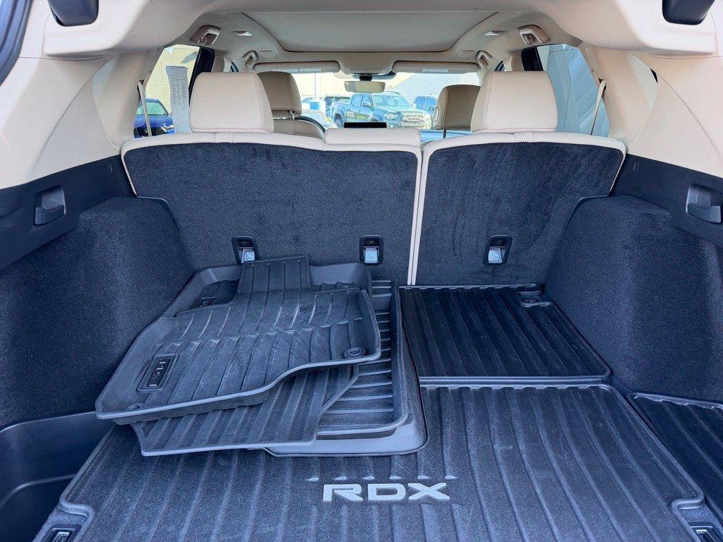 Used 2023 Acura RDX w/ Technology Package FWD image 16