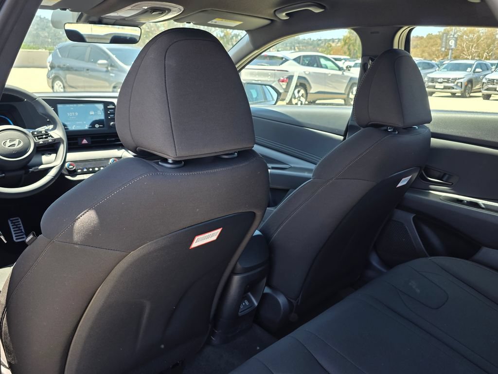 New 2026 Hyundai Elantra Sport FWD image 15
