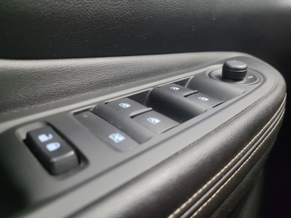 Used 2015 Buick Encore Convenience FWD image 27