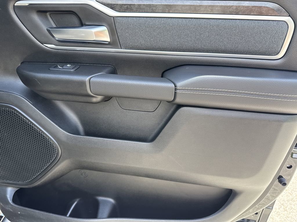 Used 2022 RAM 1500 Big Horn AWD/4WD image 16