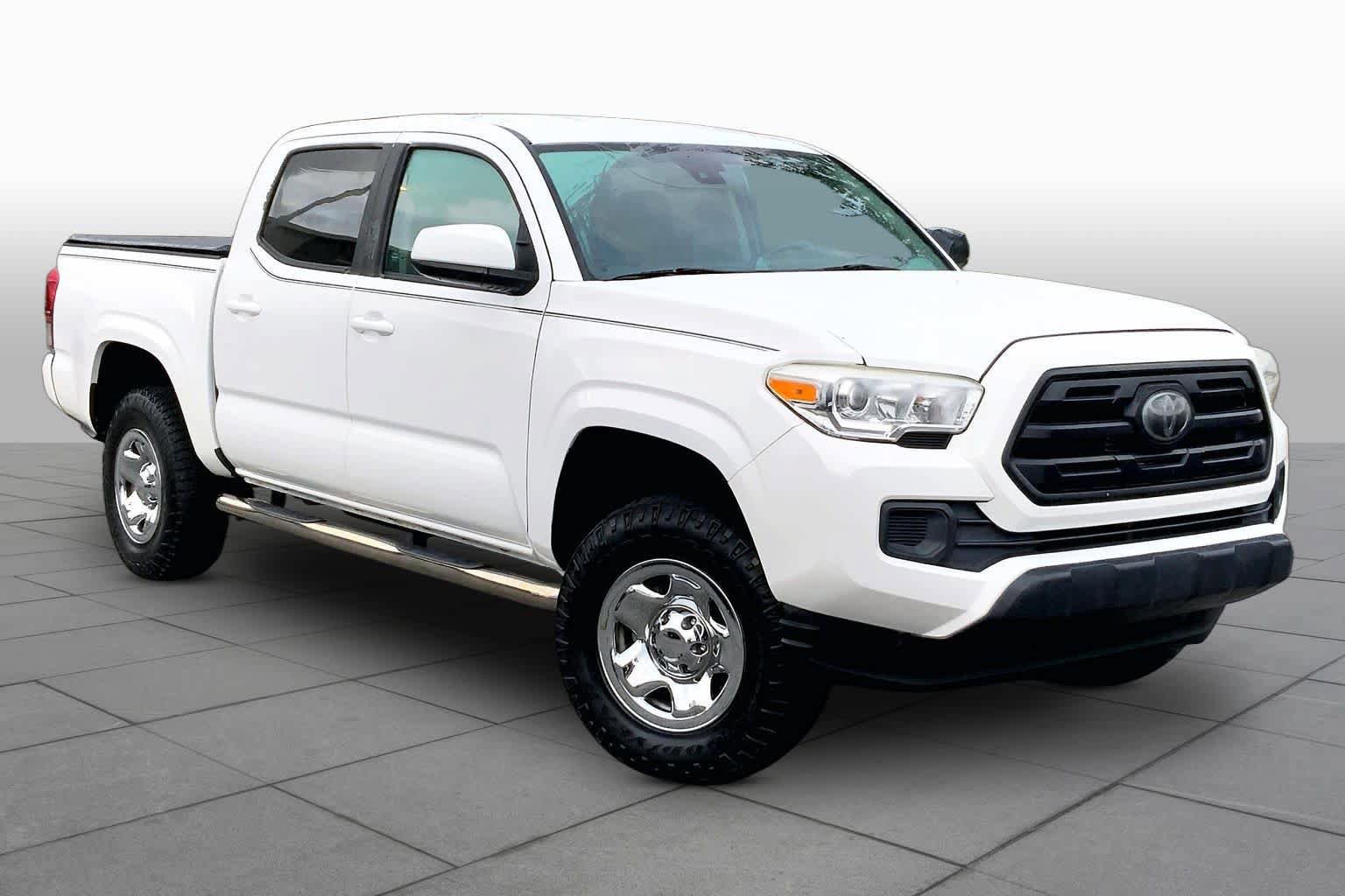 Used 2019 Toyota Tacoma SR AWD/4WD image 3