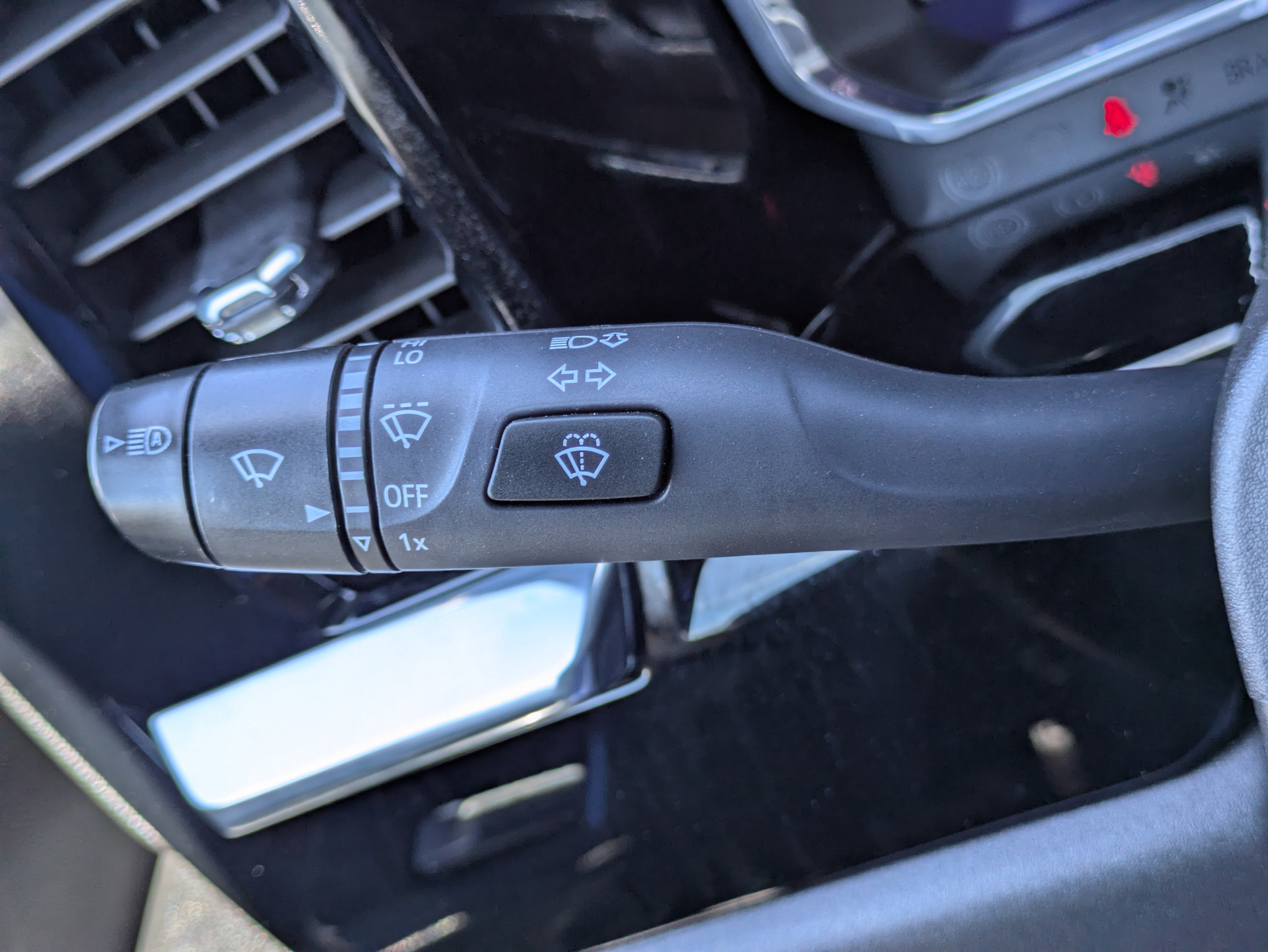 Used 2024 Chevrolet Silverado 1500 RST w/ Convenience Package II image 17