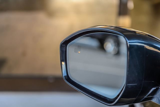 Used 2018 Land Rover Range Rover Evoque HSE Dynamic image 53