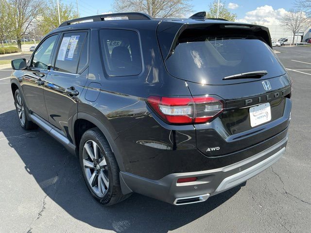 Used 2025 Honda Pilot Elite image 8