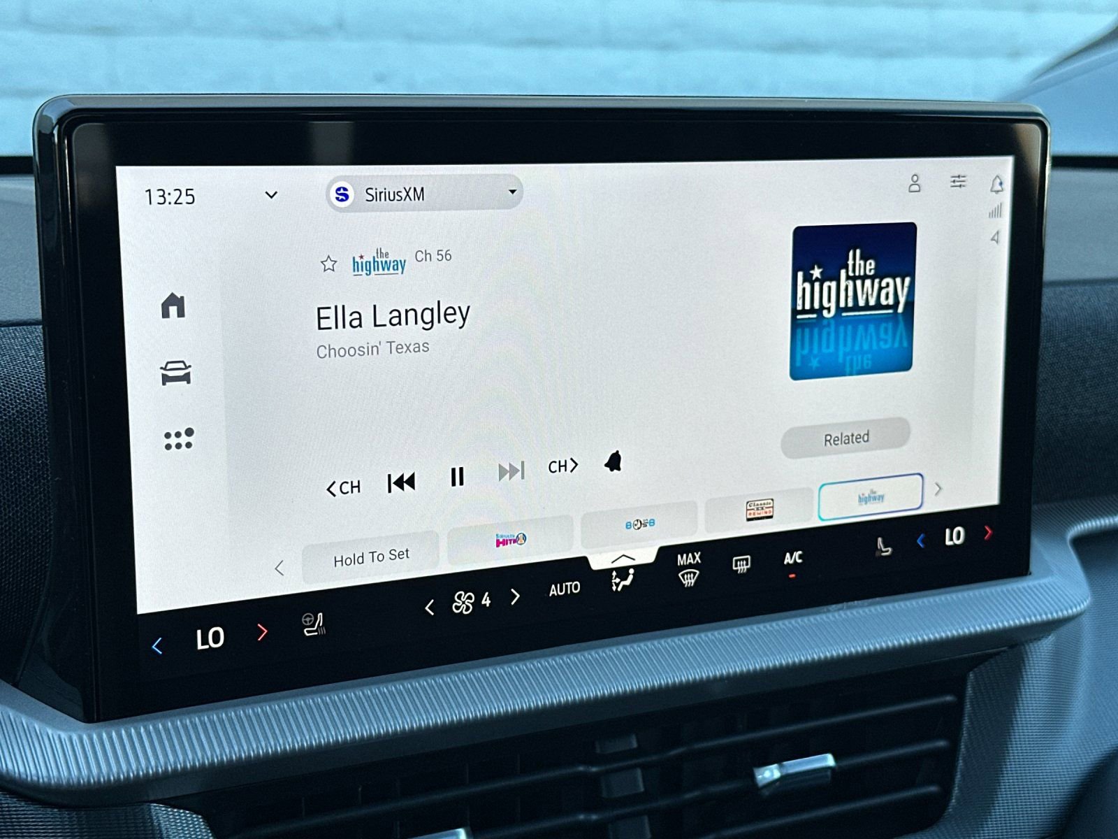 New 2026 Ford Explorer ST w/ Sun And Sound Package image 21