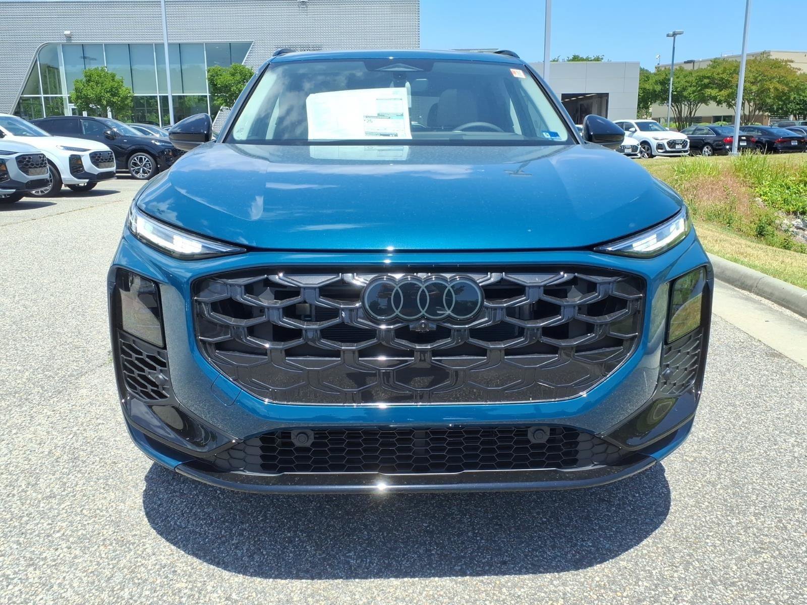 New 2026 Audi Q3 quattro 2.0T AWD/4WD image 2
