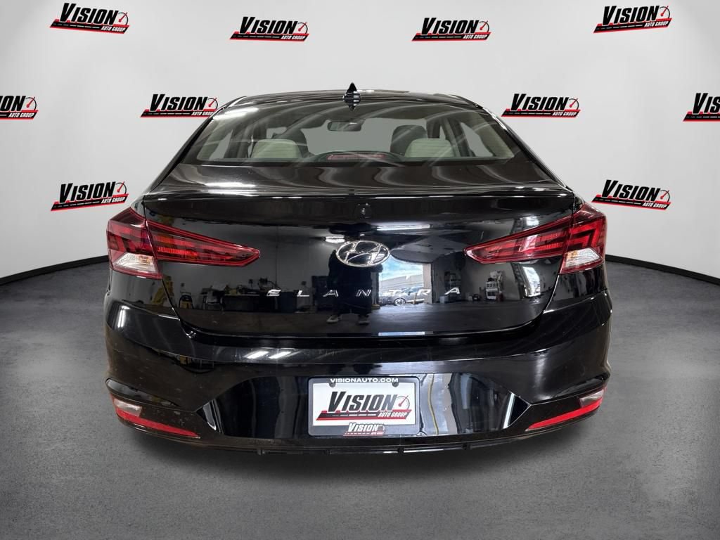 Used 2020 Hyundai Elantra SEL w/ Winter Weather Package FWD image 6