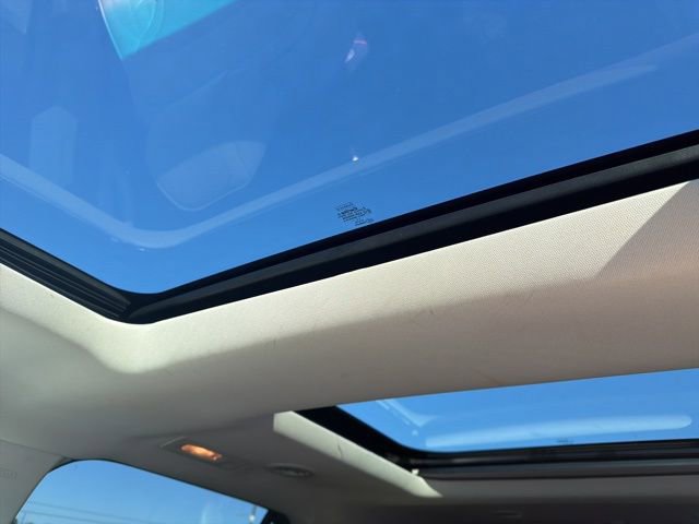 Used 2016 Ford Explorer Platinum image 25