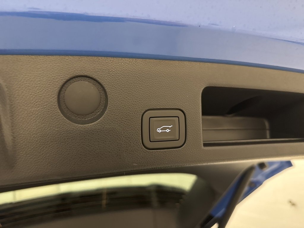 New 2026 GMC Terrain AT4 w/ Convenience Package III image 8