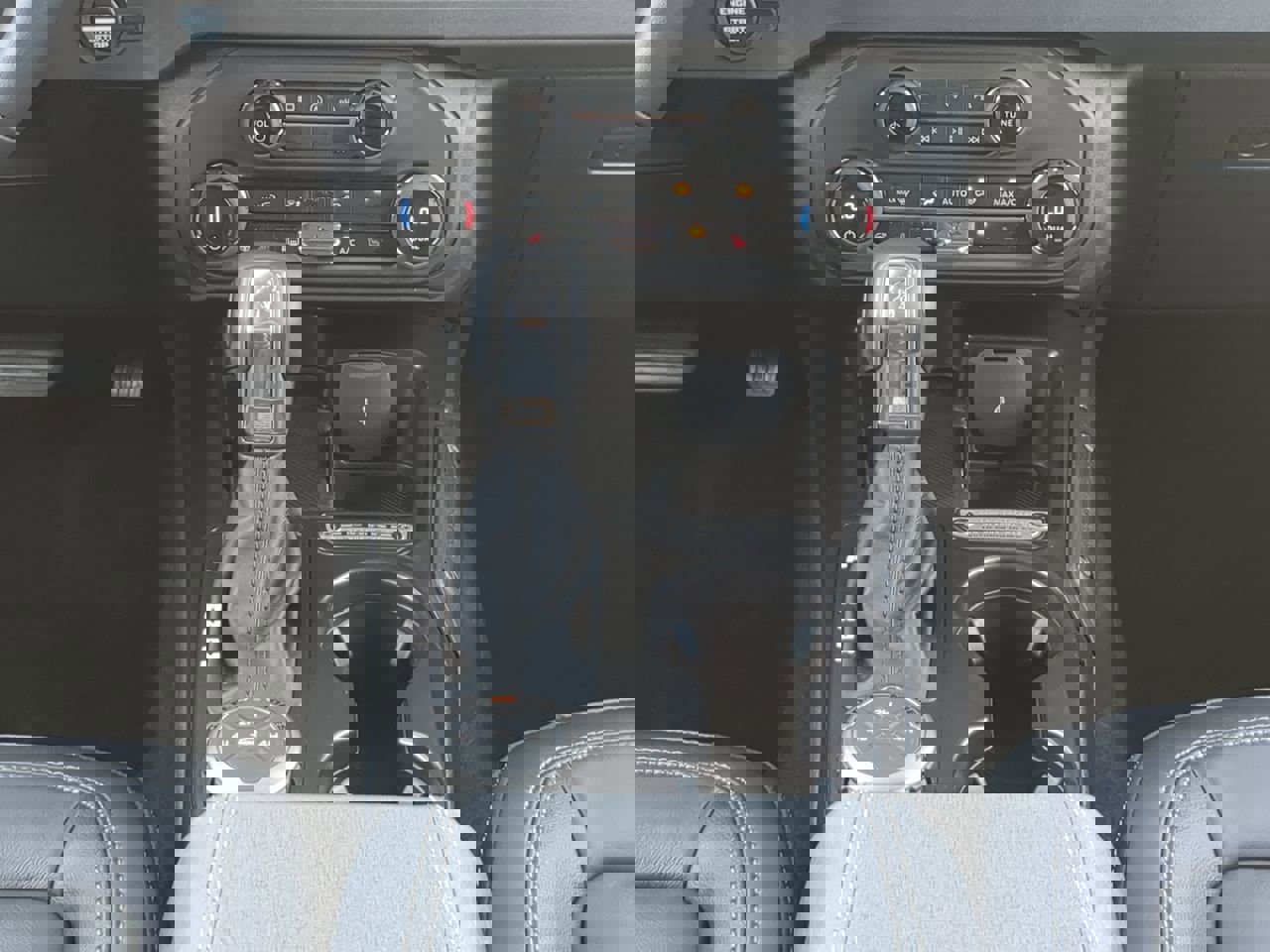 New 2026 Ford Bronco Outer Banks image 17