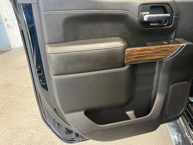 Used 2019 Chevrolet Silverado 1500 High Country w/ Z71 Off-Road Package AWD/4WD image 31