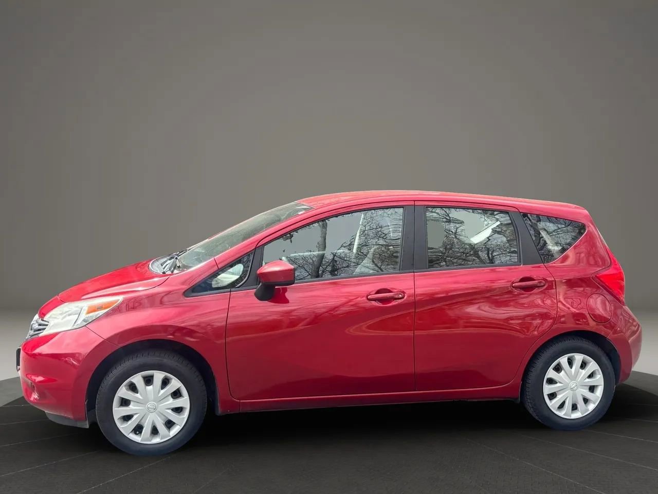 Used 2015 Nissan Versa Note S FWD image 9