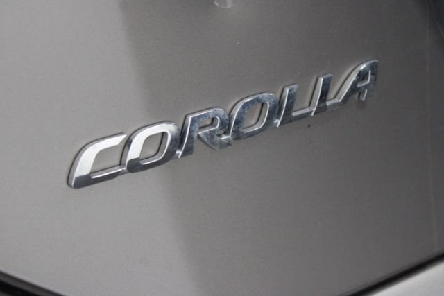 Used 2015 Toyota Corolla LE FWD image 7
