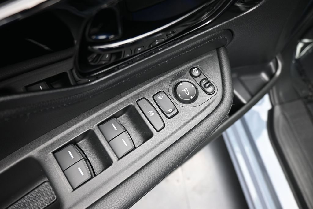 Used 2025 Honda Odyssey Elite image 19
