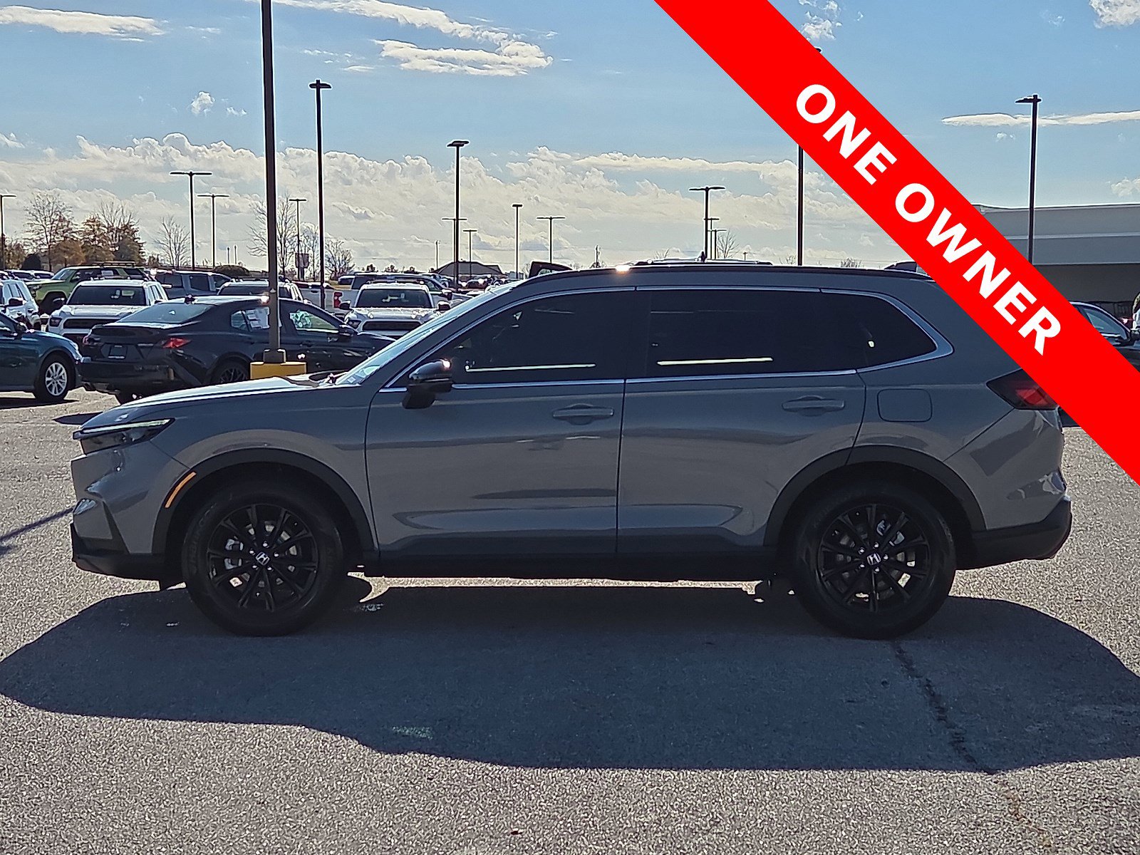 Used 2025 Honda CR-V Sport image 3