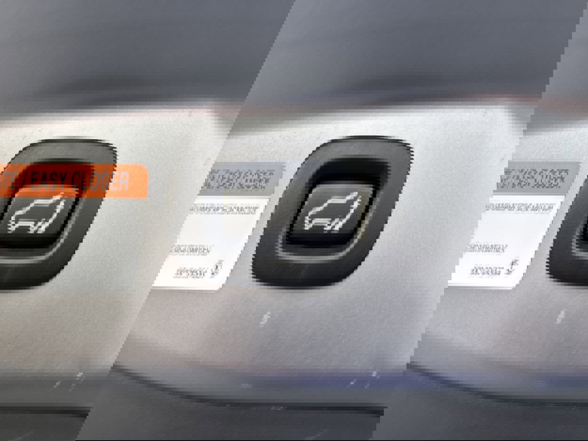 Used 2018 Mitsubishi Outlander SEL image 12