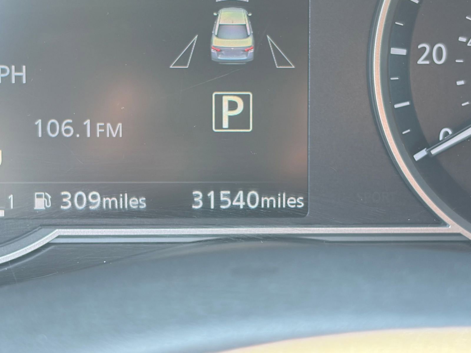 Used 2025 Nissan Versa SV FWD image 38